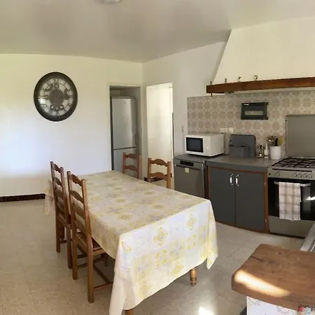 Maison Independante Sur Grand Terrain Clos *