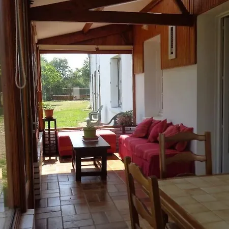 Maison Independante Sur Grand Terrain Clos Holiday home *