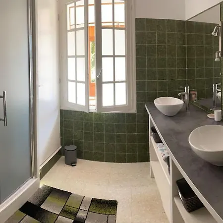 Holiday home Maison Independante Sur Grand Terrain Clos *