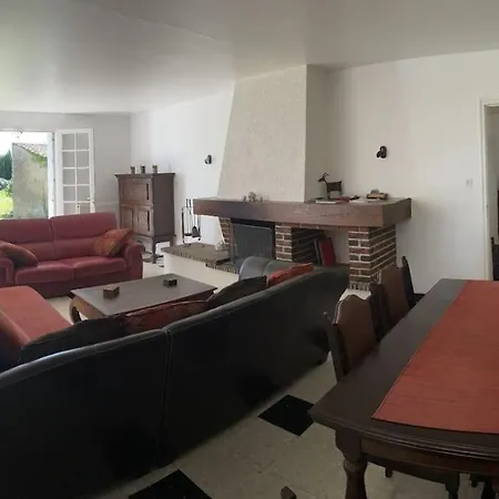 Maison Independante Sur Grand Terrain Clos Holiday home Thenezay