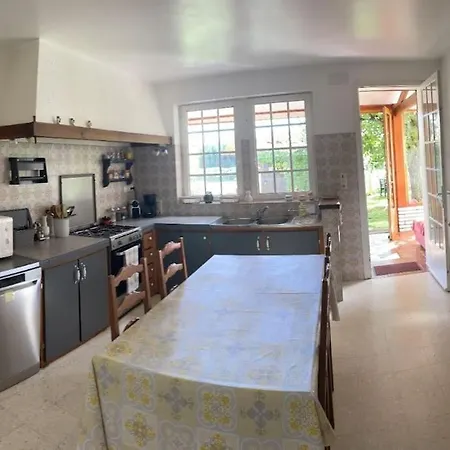 Maison Independante Sur Grand Terrain Clos *