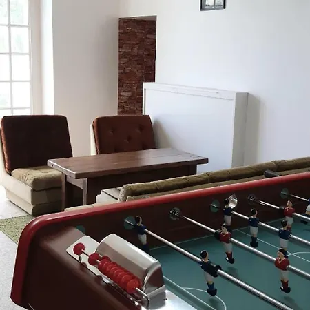 Maison Independante Sur Grand Terrain Clos *