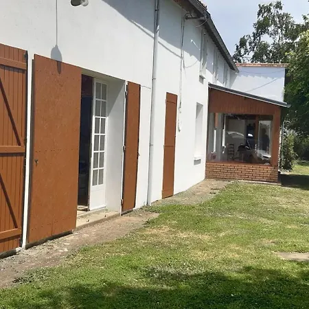 Maison Independante Sur Grand Terrain Clos Thenezay