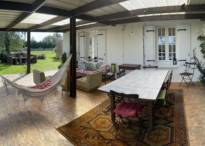 Дом отдыха Maison Independante Sur Grand Terrain Clos