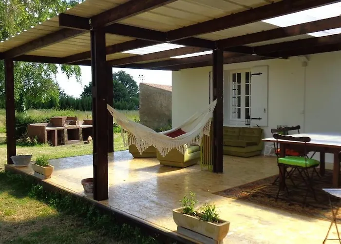 Дом отдыха Maison Independante Sur Grand Terrain Clos *