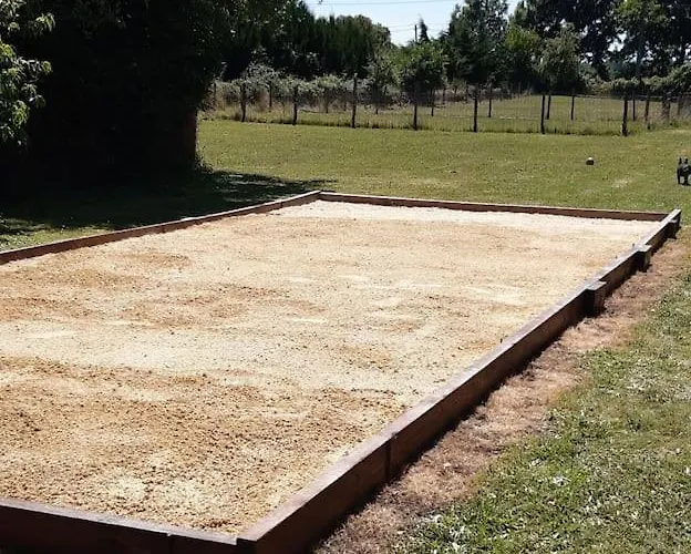 Maison Independante Sur Grand Terrain Clos Дом отдыха