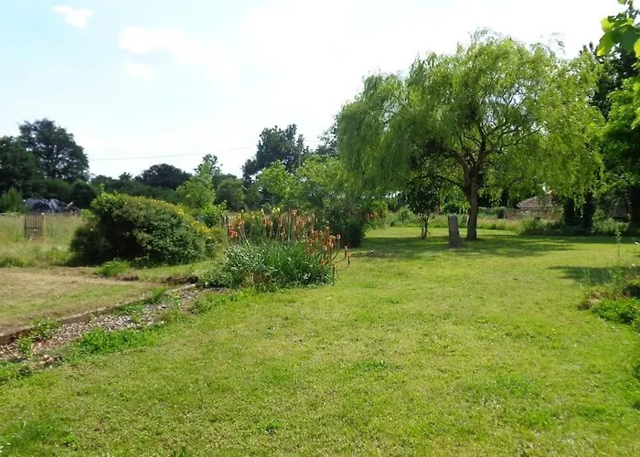 Дом отдыха Maison Independante Sur Grand Terrain Clos *