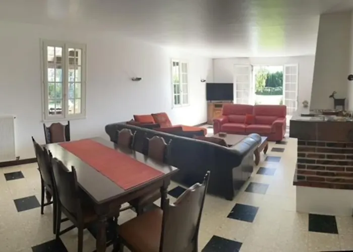 Дом отдыха Maison Independante Sur Grand Terrain Clos