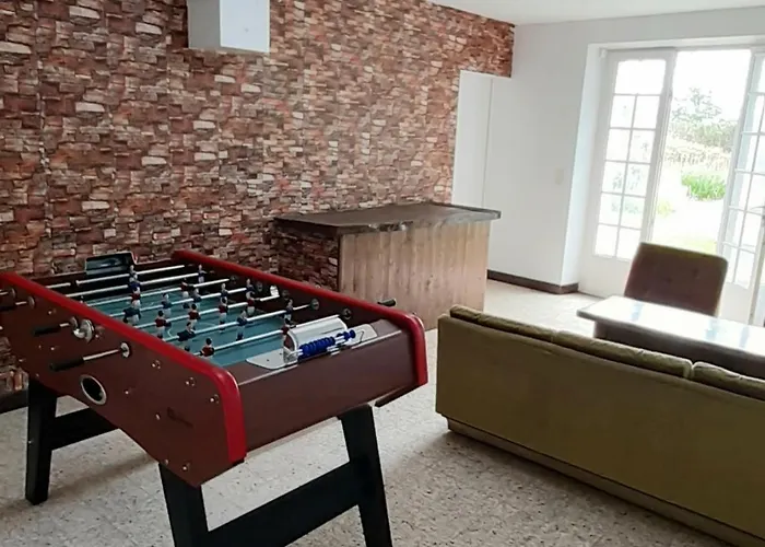 Дом отдыха Maison Independante Sur Grand Terrain Clos Thenezay